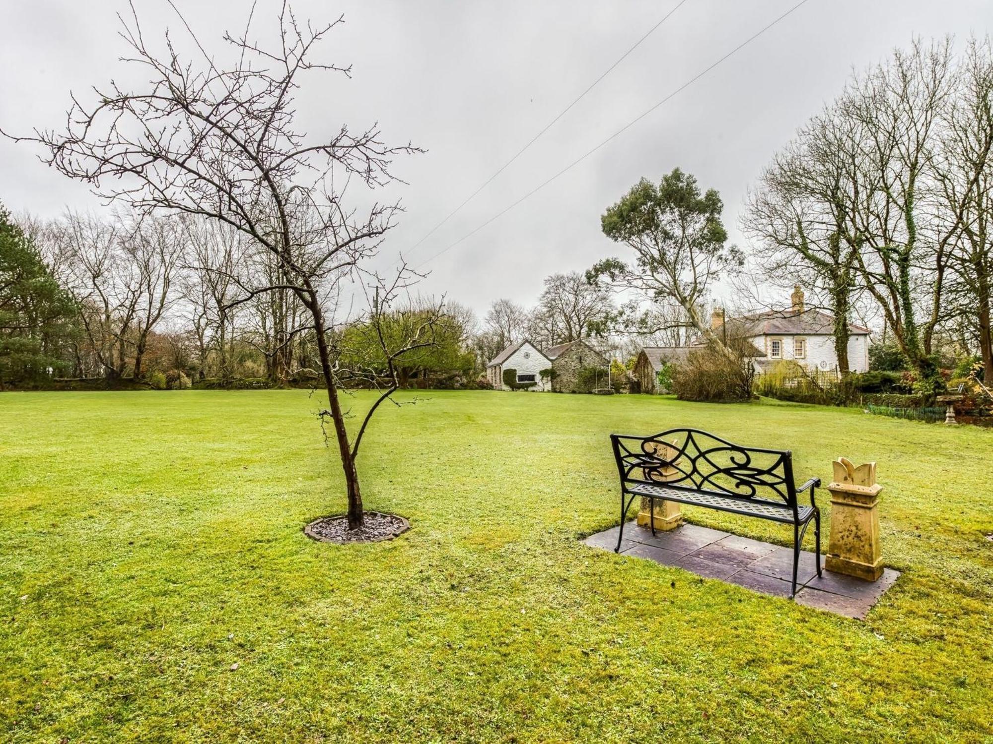 Secluded Holiday Home In Ceredigion With Garden Pennant  Exterior foto