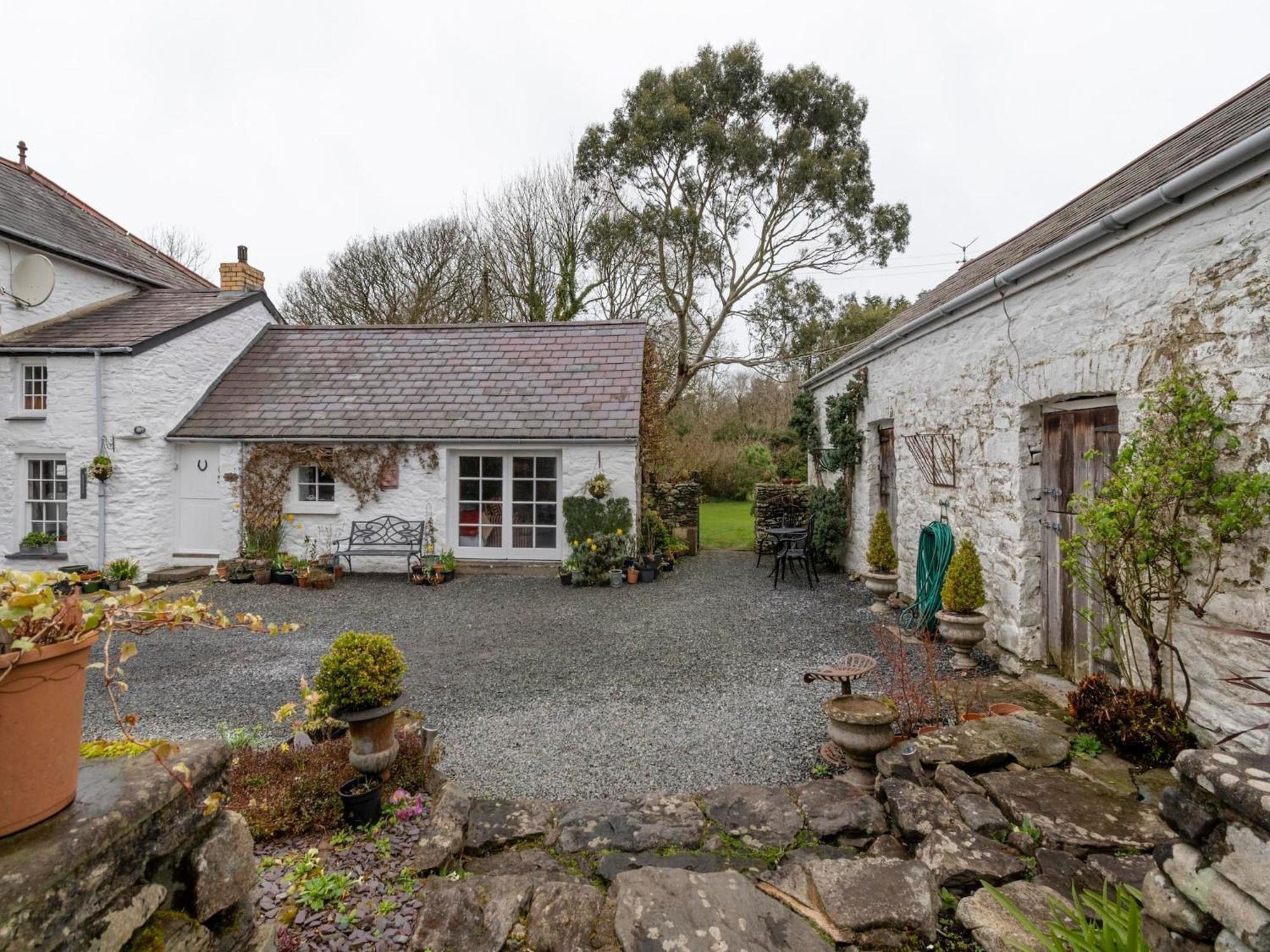 Secluded Holiday Home In Ceredigion With Garden Pennant  Exterior foto